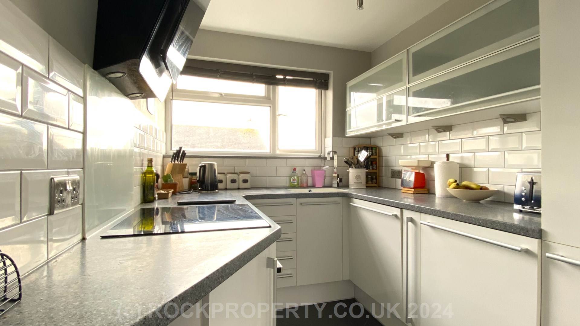 MODERN 2 BED WITH PARKING, St Clement Inner Road, Image 6