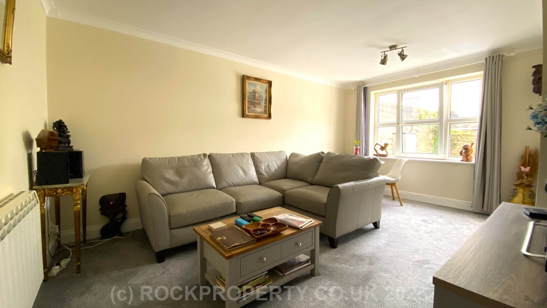 SPACIOUS 2 BED FLAT, Brighton Road, Image 3