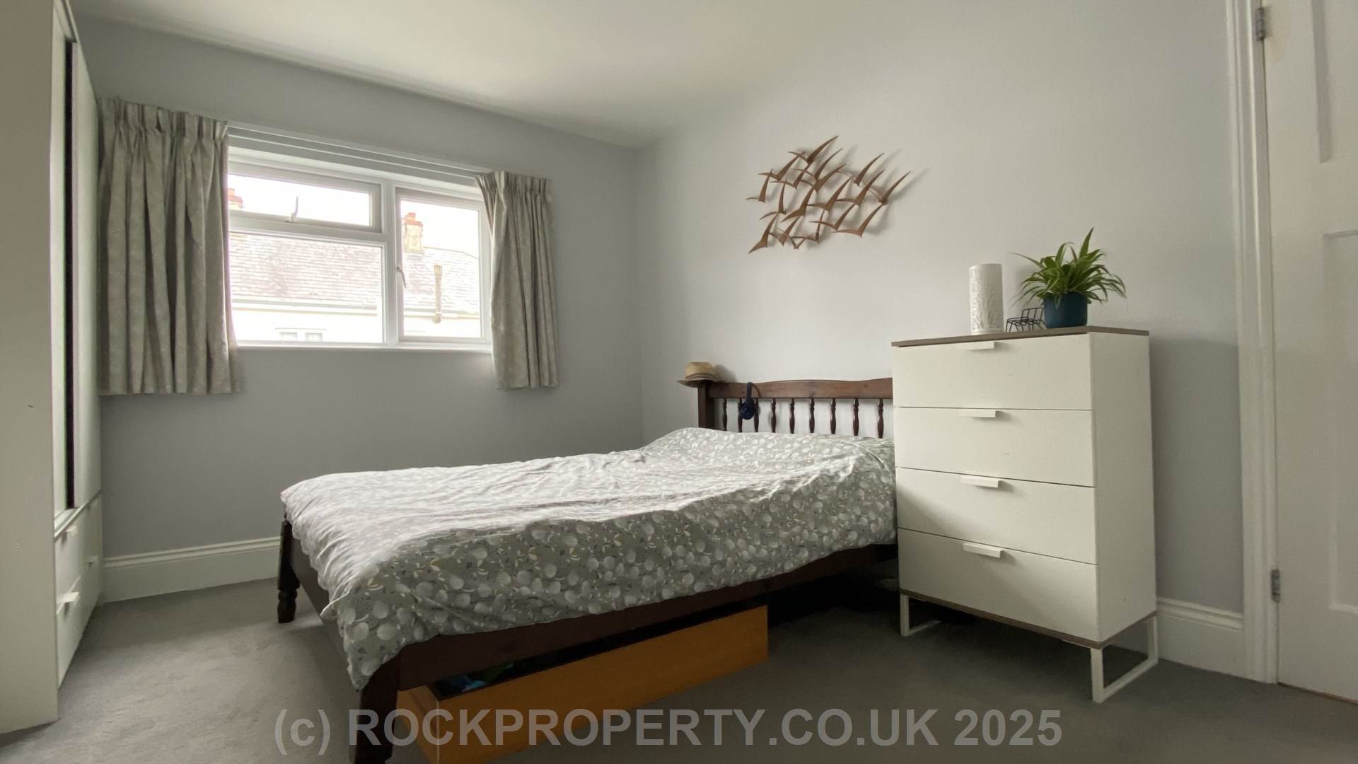 DECEPTIVELY SPACIOUS 3 BED, Bellozanne Road, First Tower, Image 19
