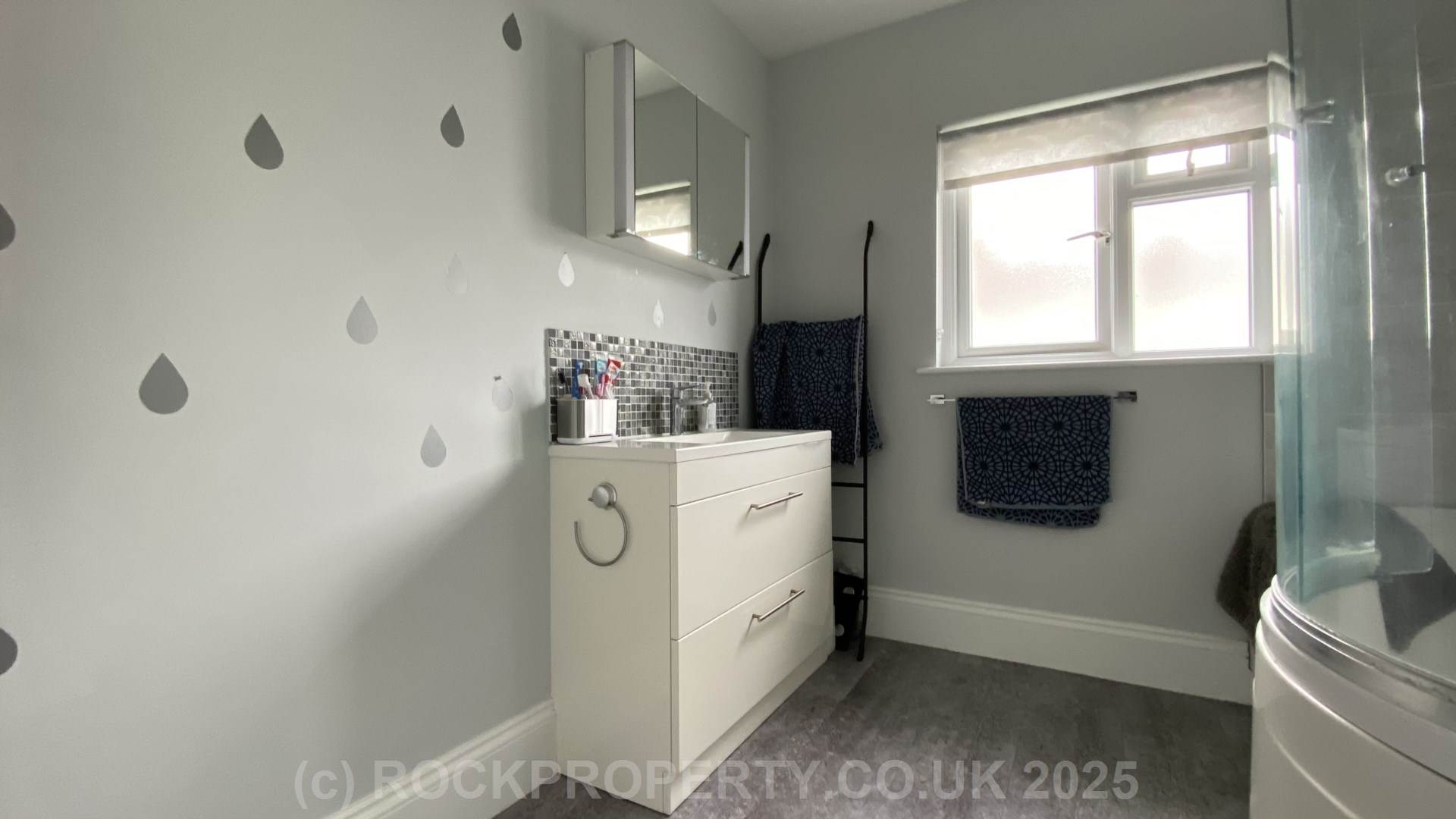 DECEPTIVELY SPACIOUS 3 BED, Bellozanne Road, First Tower, Image 26
