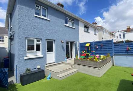 DECEPTIVELY SPACIOUS 3 BED, Bellozanne Road, First Tower, Image 1