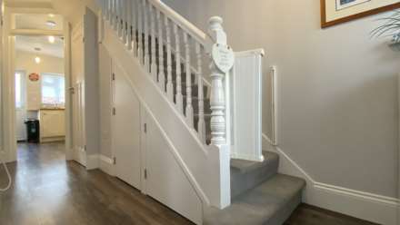 DECEPTIVELY SPACIOUS 3 BED, Bellozanne Road, First Tower, Image 11