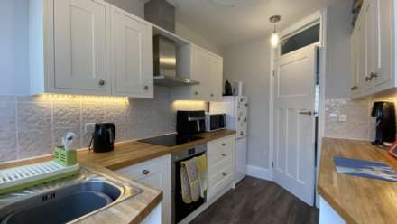 DECEPTIVELY SPACIOUS 3 BED, Bellozanne Road, First Tower, Image 14