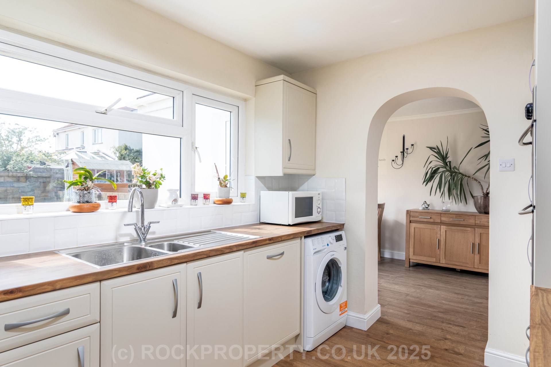 OFFERS INVITED - LARGE 3 BED HOME, La Grande Piece, St Peter, Image 10
