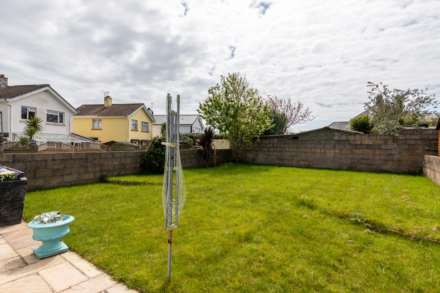 SUBSTANTIAL 3 BED HOME, La Grande Piece, St Peter, Image 13