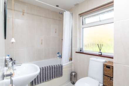 OFFERS INVITED - LARGE 3 BED HOME, La Grande Piece, St Peter, Image 21