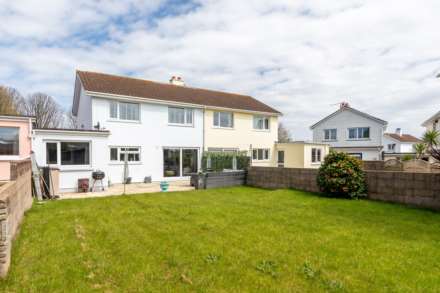 SUBSTANTIAL 3 BED HOME, La Grande Piece, St Peter, Image 23