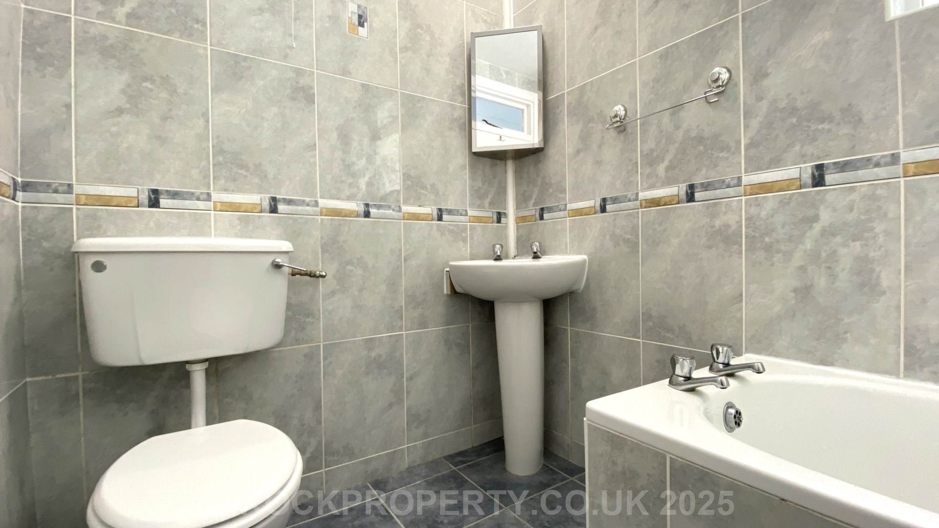 SPACIOUS 1 BED WITH BALCONY, Regent Road, St Helier, Image 13