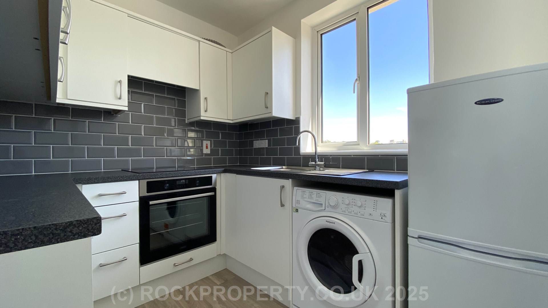 SPACIOUS 1 BED WITH BALCONY, Regent Road, St Helier, Image 8
