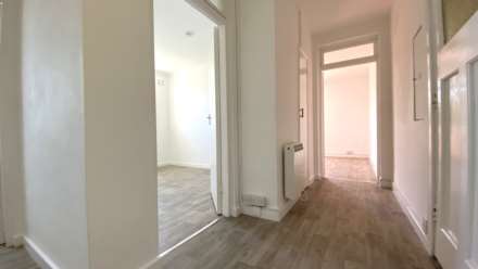 SPACIOUS 1 BED WITH BALCONY, Regent Road, St Helier, Image 6