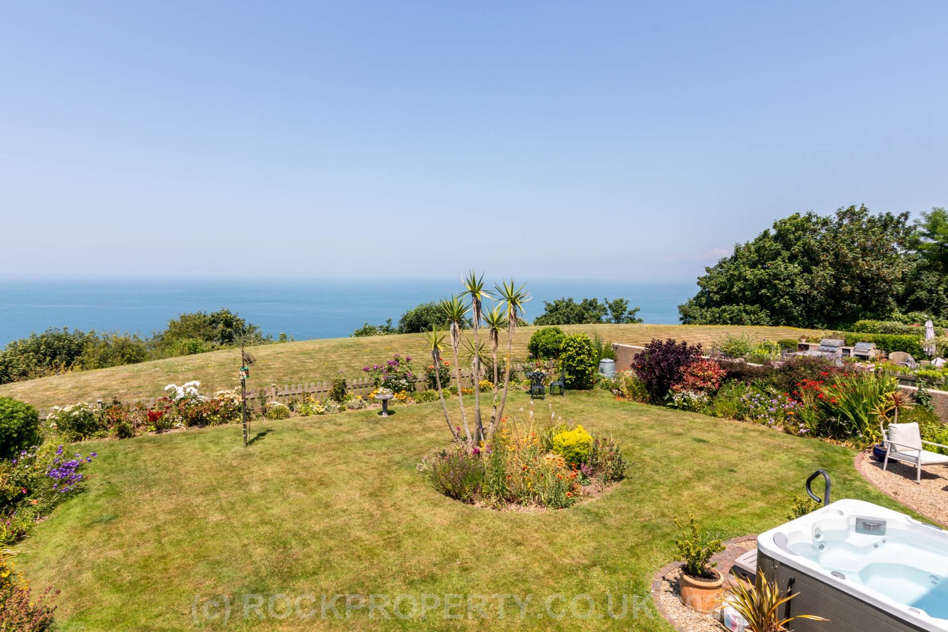 LUXURY 2 BED 2 BATH GARDEN APARTMENT, La Route Des Cotes Du Nord, Nr Rozel, Image 19