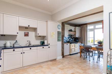 LUXURY 2 BED 2 BATH GARDEN APARTMENT, La Route Des Cotes Du Nord, Nr Rozel, Image 10