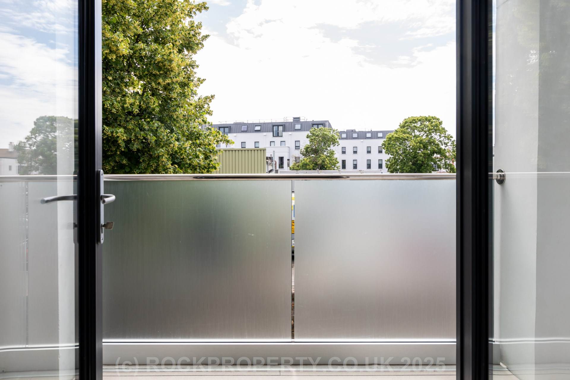 IMMACULATE 1 BED WITH PRIVATE BALCONY, The Cube, Roussel Street, Image 10