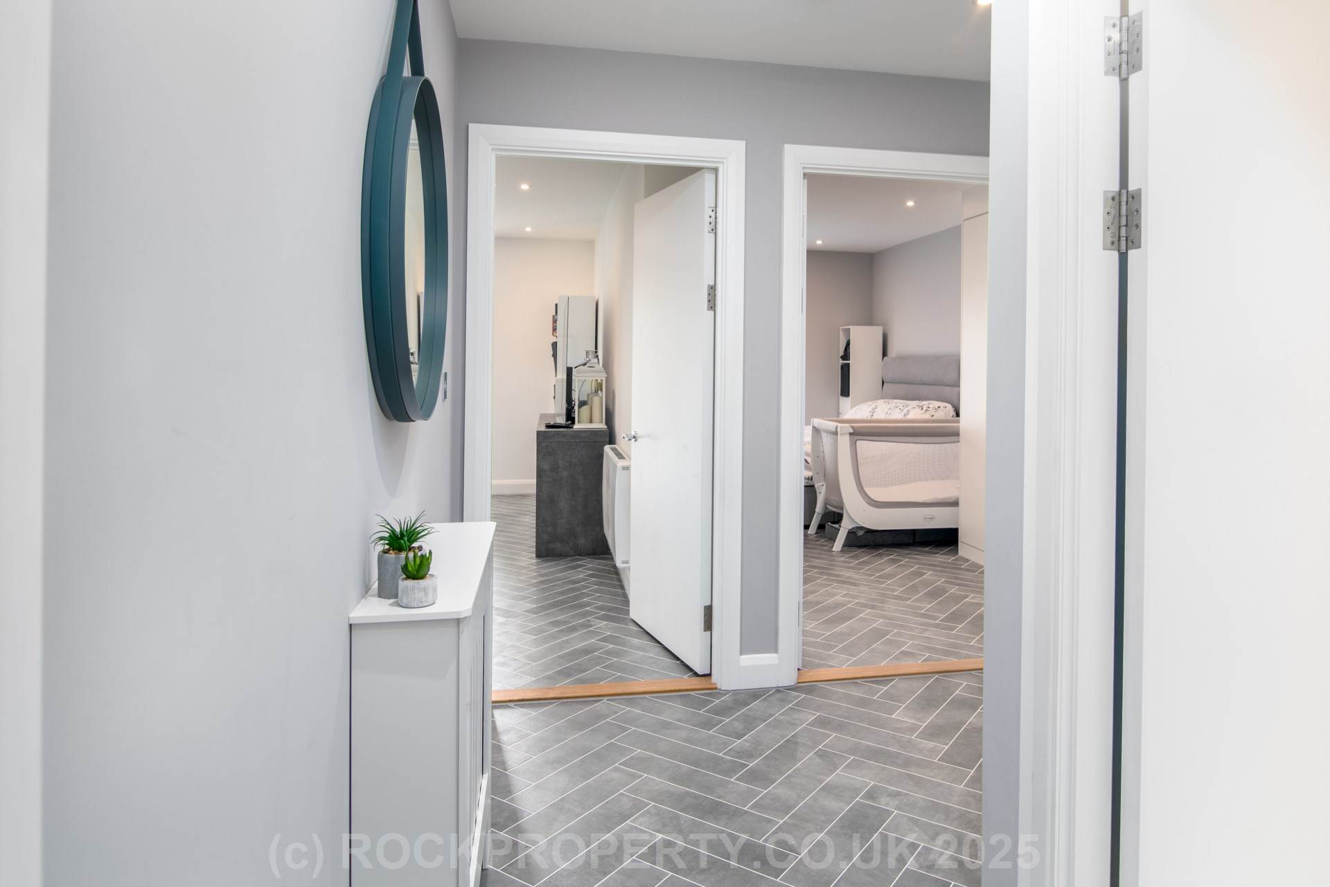 IMMACULATE 1 BED WITH PRIVATE BALCONY, The Cube, Roussel Street, Image 12