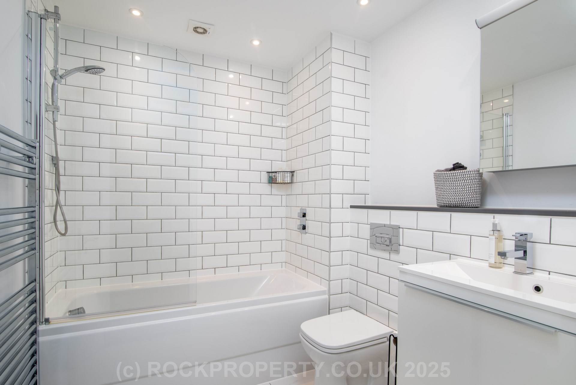 IMMACULATE 1 BED WITH PRIVATE BALCONY, The Cube, Roussel Street, Image 13