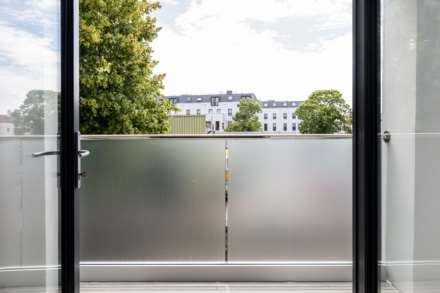 IMMACULATE 1 BED WITH PRIVATE BALCONY, The Cube, Roussel Street, Image 10