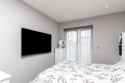 IMMACULATE 1 BED WITH PRIVATE BALCONY, The Cube, Roussel Street, Image 15