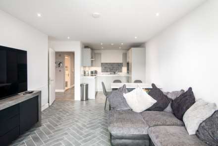 IMMACULATE 1 BED WITH PRIVATE BALCONY, The Cube, Roussel Street, Image 6
