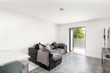 IMMACULATE 1 BED WITH PRIVATE BALCONY, The Cube, Roussel Street, Image 8