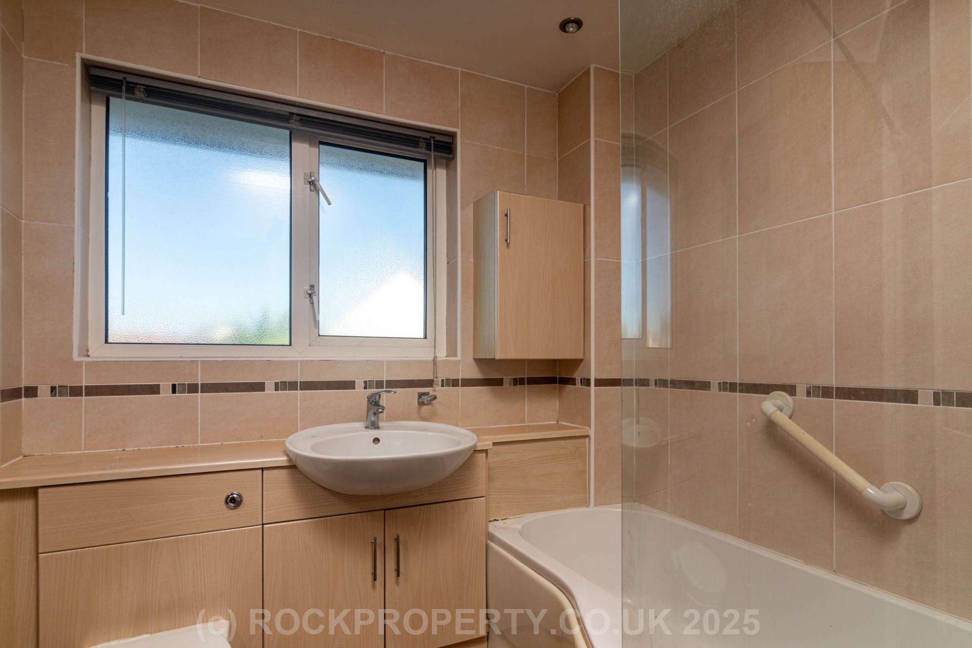 LARGE 3 BED FAMILY HOME, Clos Paumelle, St Saviour, Image 21