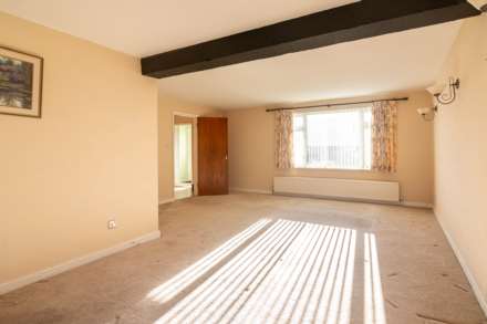 LARGE 3 BED FAMILY HOME, Clos Paumelle, St Saviour, Image 6