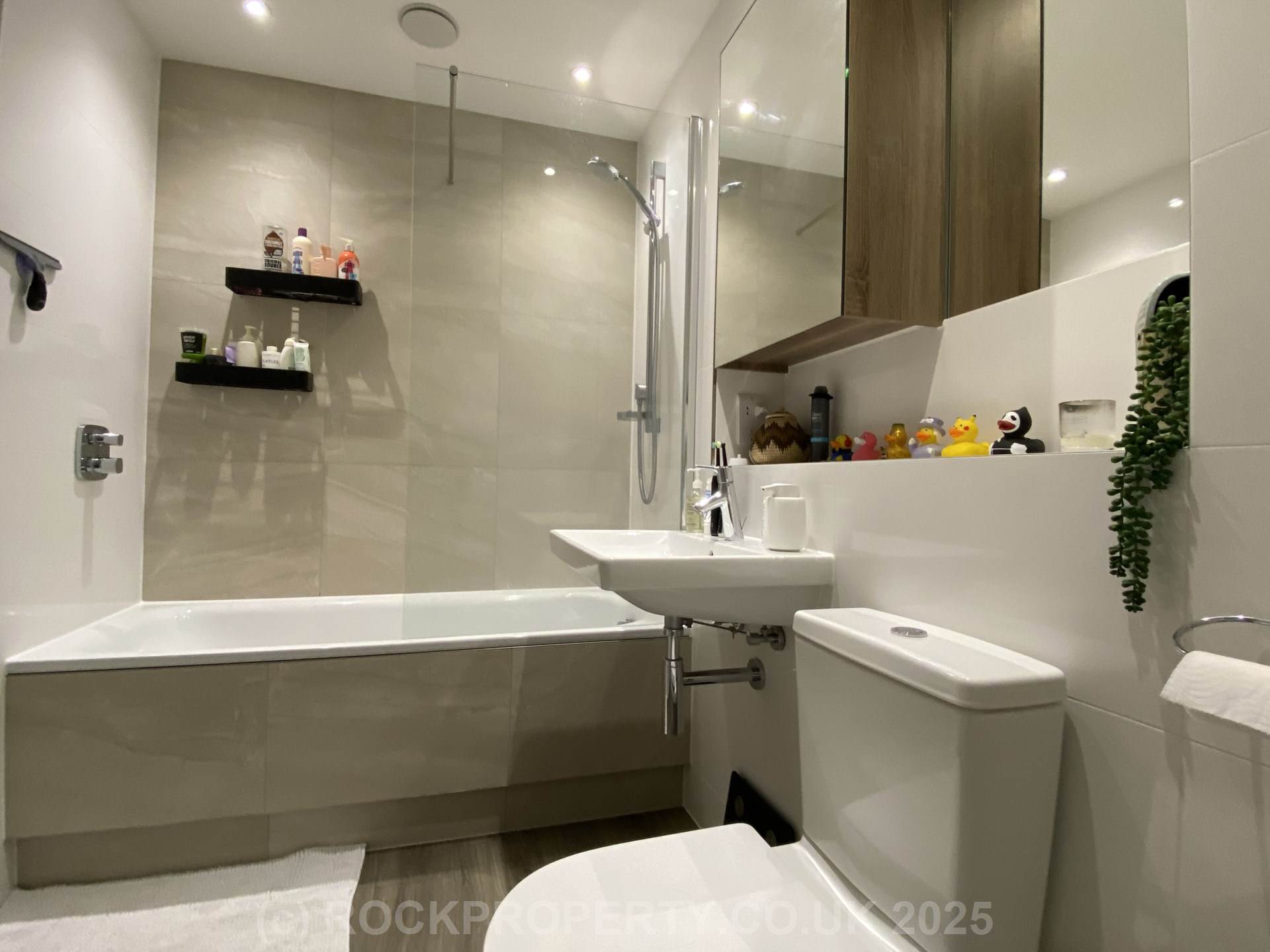 FABULOUS 1 BED WITH BALCONY, Hilary Street, St Helier, Image 12