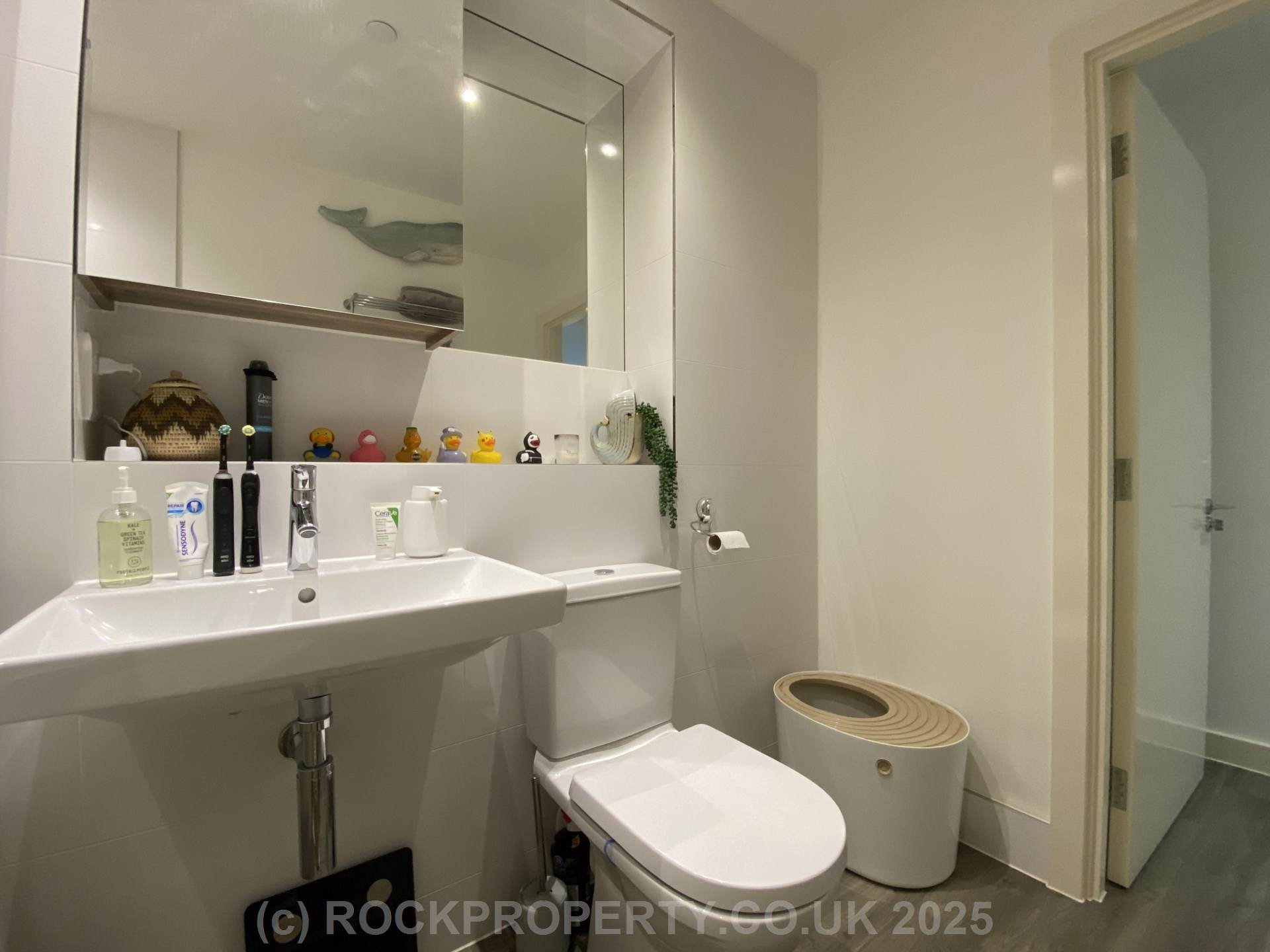 FABULOUS 1 BED WITH BALCONY, Hilary Street, St Helier, Image 13