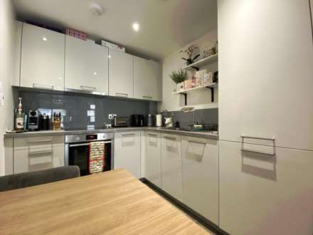 FABULOUS 1 BED WITH BALCONY, Hilary Street, St Helier, Image 9
