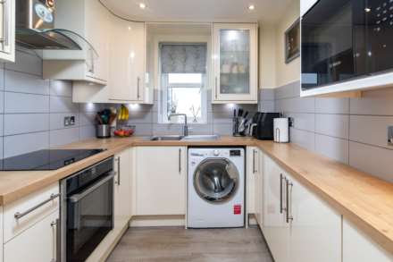MODERN 1 BED WITH PARKING, La Route De St Aubin, St Lawrence, Image 12