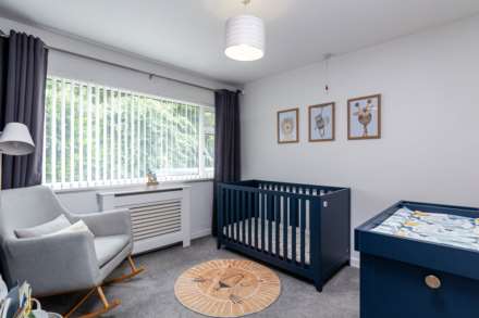 3 DOUBLE BEDS + SEA VIEWS, Palace Close, St Saviour, Image 15