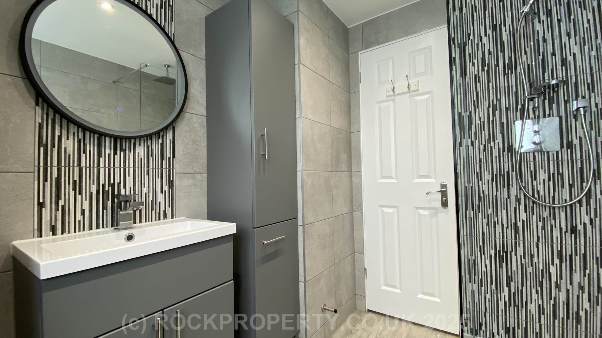 IMMACULATE 1 BED FLAT TO RENT, Havre Des Pas, St Helier, Image 13