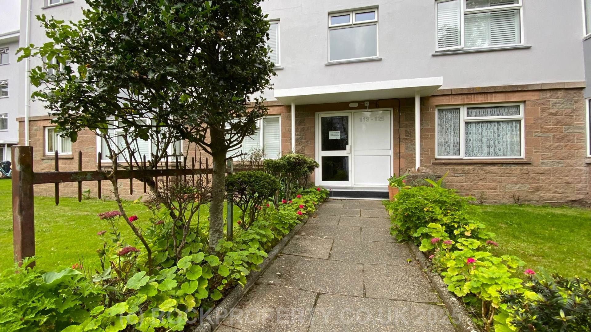 IMMACULATE 1 BED FLAT TO RENT, Havre Des Pas, St Helier, Image 2