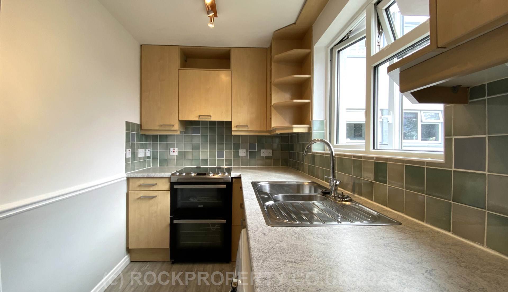 IMMACULATE 1 BED FLAT TO RENT, Havre Des Pas, St Helier, Image 4