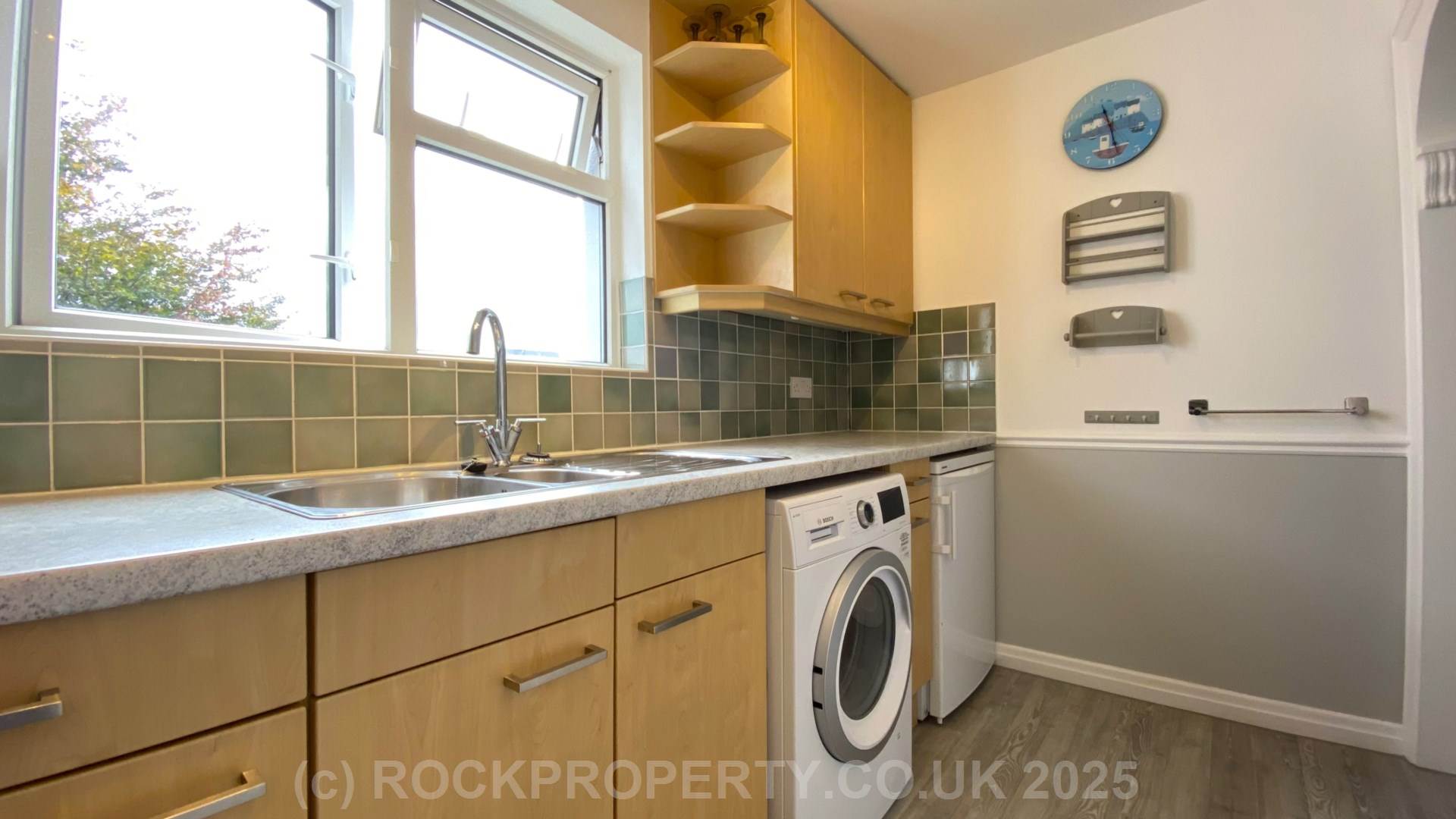 IMMACULATE 1 BED FLAT TO RENT, Havre Des Pas, St Helier, Image 5