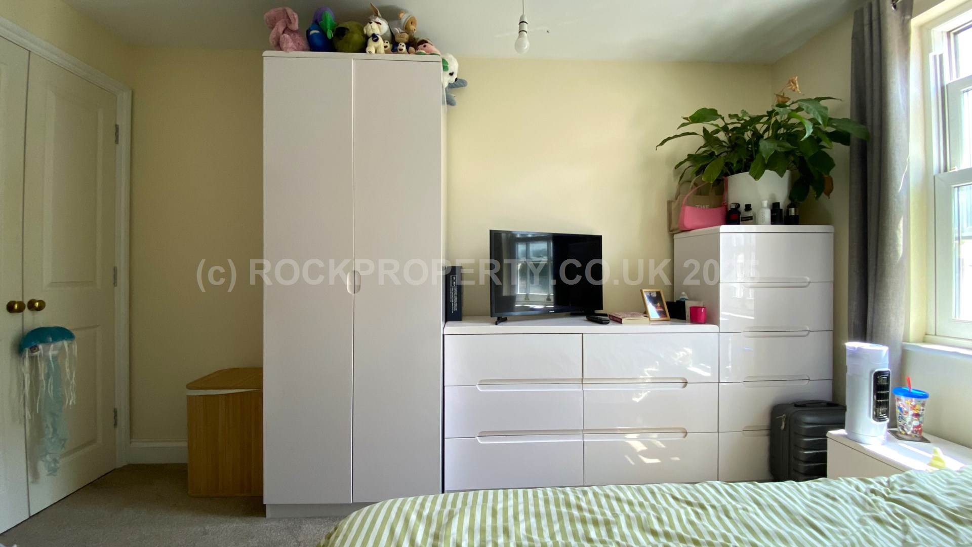 MODERN 1 BED APARTMENT, Town Outskirts, St Helier, Image 10