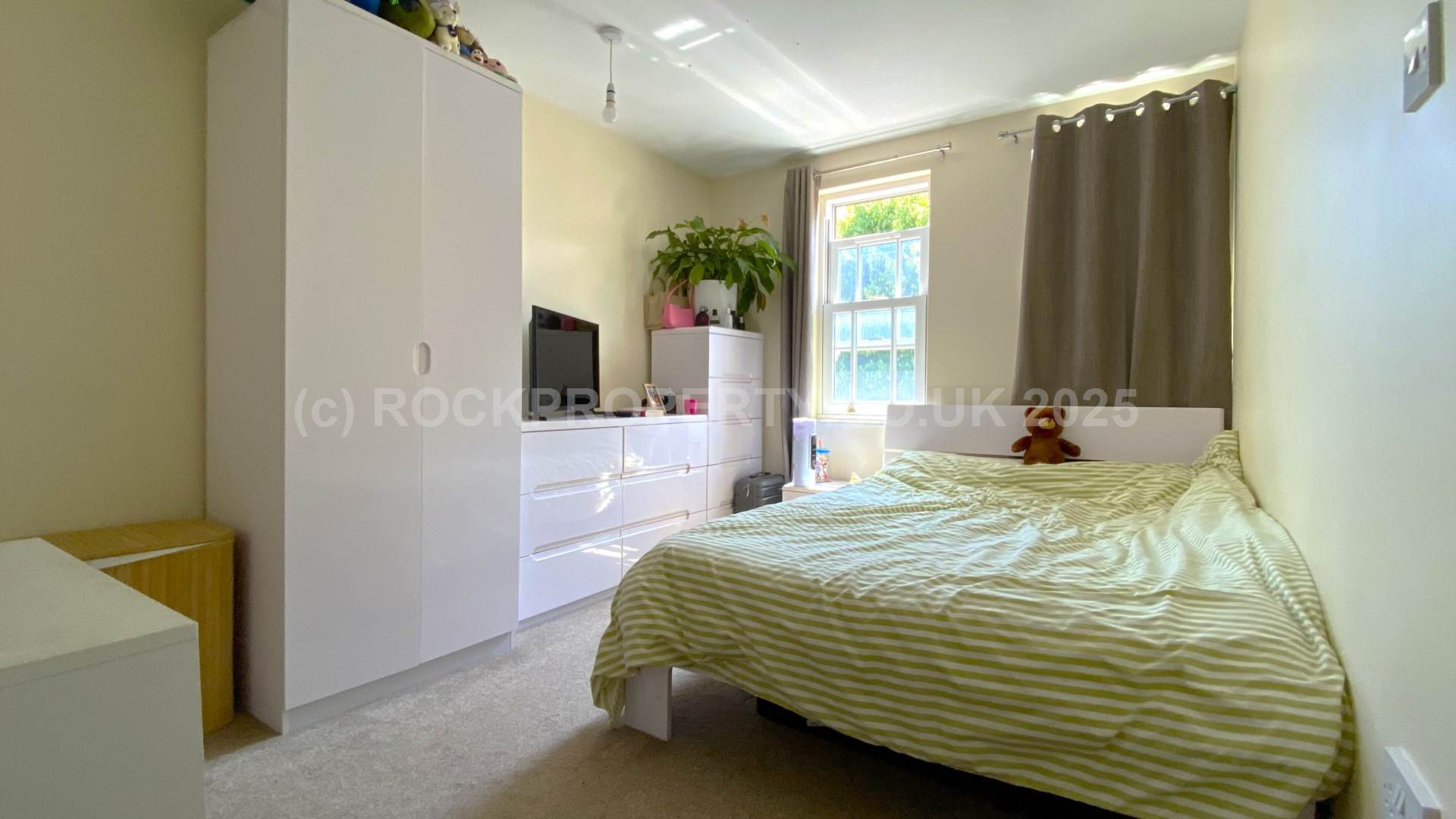 MODERN 1 BED APARTMENT, Town Outskirts, St Helier, Image 7