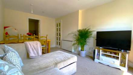 MODERN 1 BED APARTMENT, Town Outskirts, St Helier, Image 1