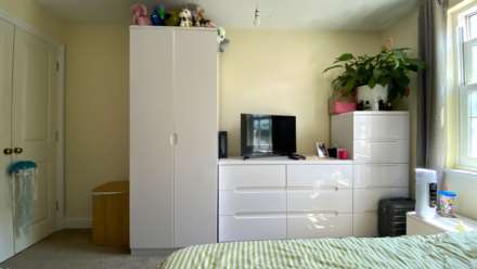 MODERN 1 BED APARTMENT, Town Outskirts, St Helier, Image 10