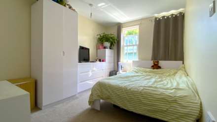 MODERN 1 BED APARTMENT, Town Outskirts, St Helier, Image 7