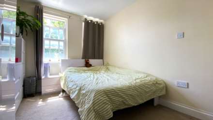 MODERN 1 BED APARTMENT, Town Outskirts, St Helier, Image 8