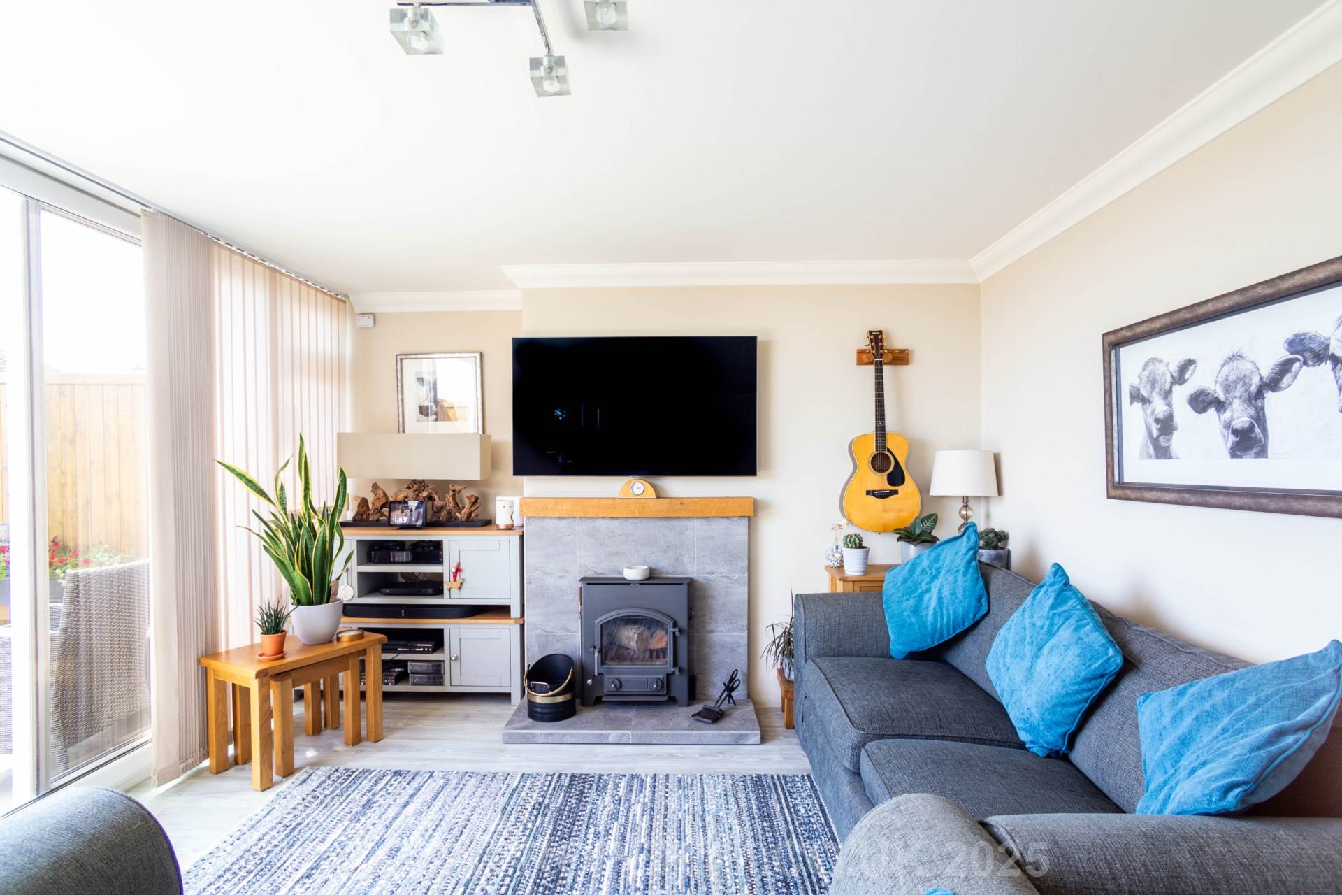 3 DOUBLE BEDS WITH SEA VIEWS, Palace Close, St Saviour, Image 10