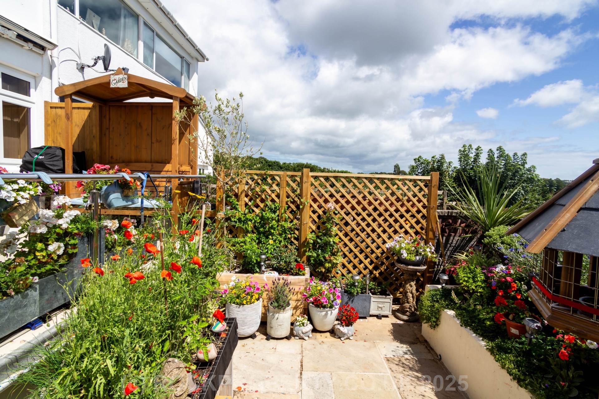 3 DOUBLE BEDS WITH SEA VIEWS, Palace Close, St Saviour, Image 5