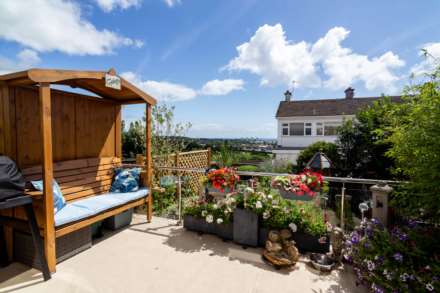 3 DOUBLE BEDS WITH SEA VIEWS, Palace Close, St Saviour, Image 1