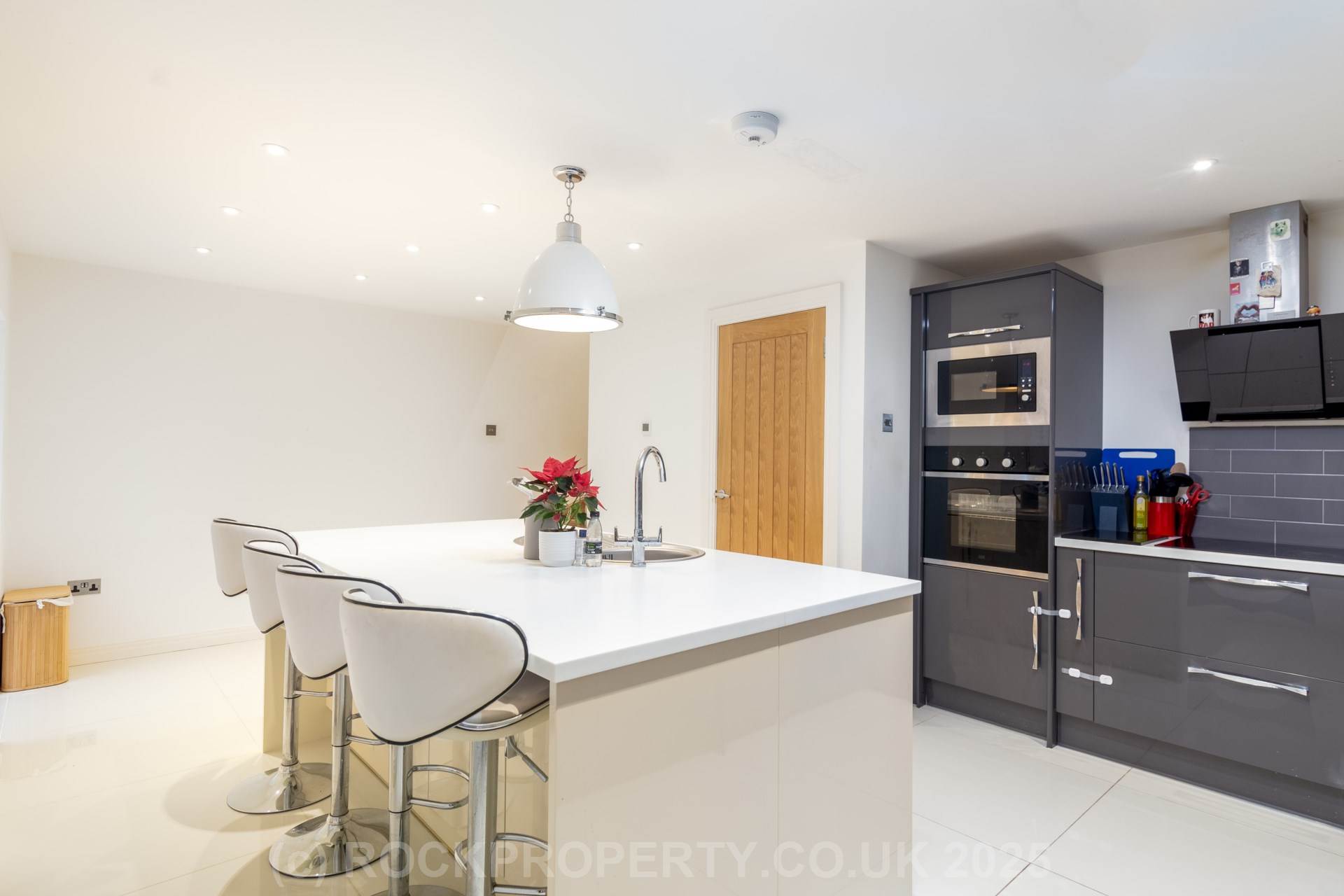 FABULOUS 3 BED FAMILY HOME, La Route De Beaumont, St Peter, Image 2