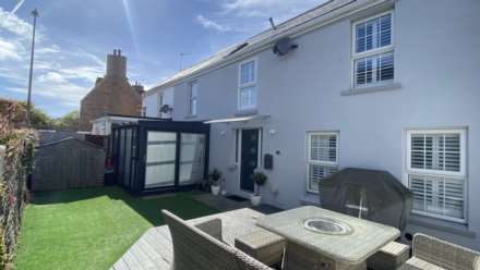 3 Bedroom House, FABULOUS 3 BED FAMILY HOME, La Route De Beaumont, St Peter