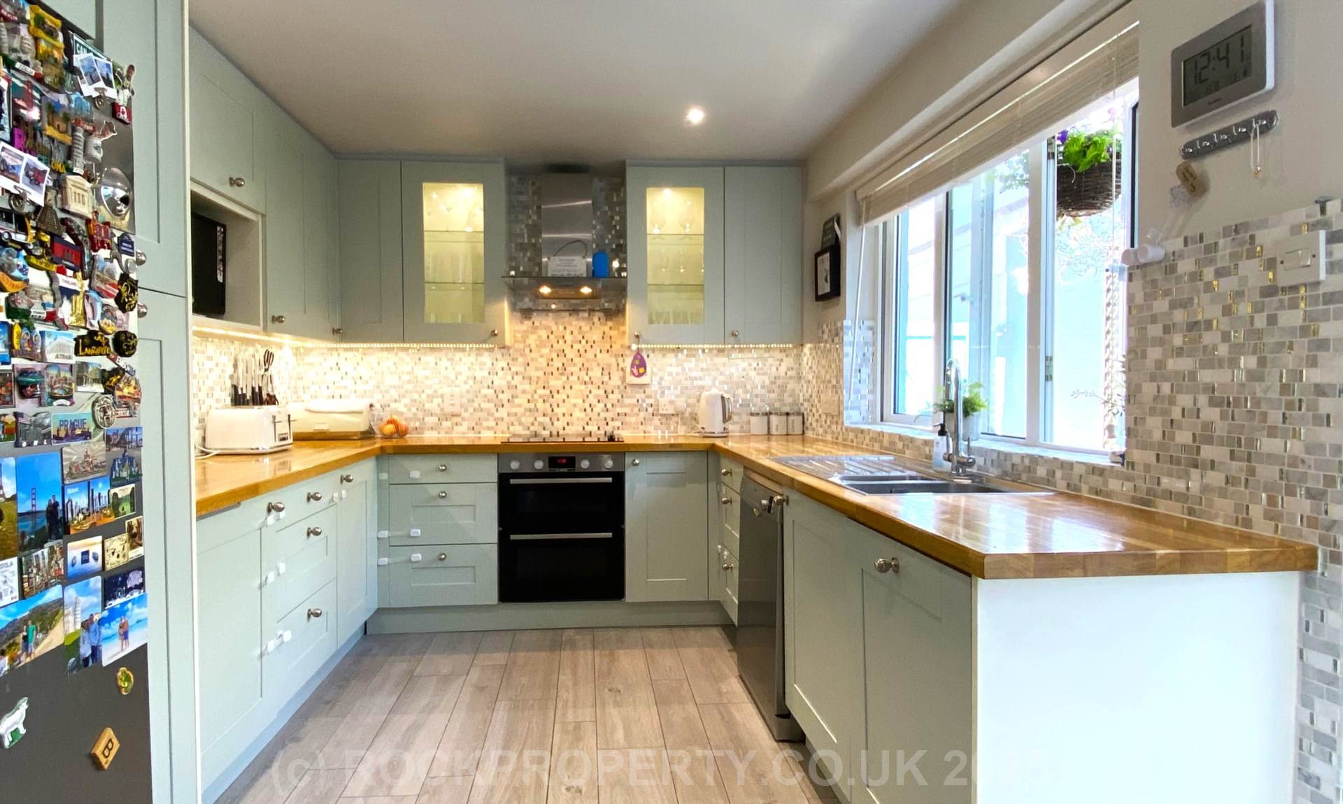 QUAINT 2 BED COTTAGE + GARDEN & TERRACE, Winchester Street, St Helier, Image 2