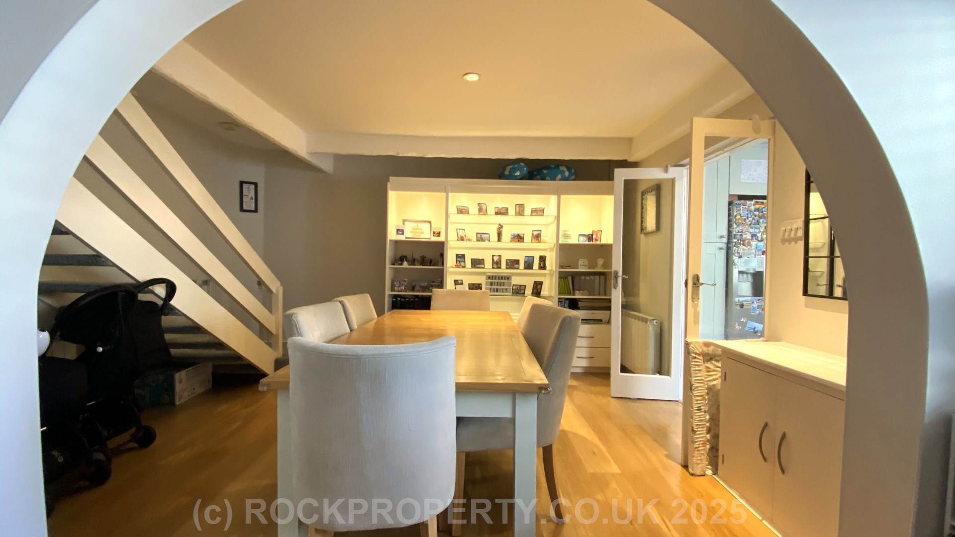 QUAINT 2 BED COTTAGE + GARDEN & TERRACE, Winchester Street, St Helier, Image 6
