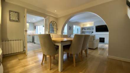QUAINT 2 BED COTTAGE + GARDEN & TERRACE, Winchester Street, St Helier, Image 9