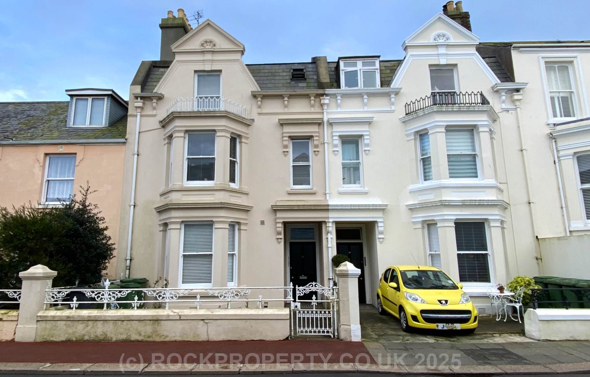 IMMACULATE 1 BED STUDIO FLAT, St Marks Road, St Helier, Image 1