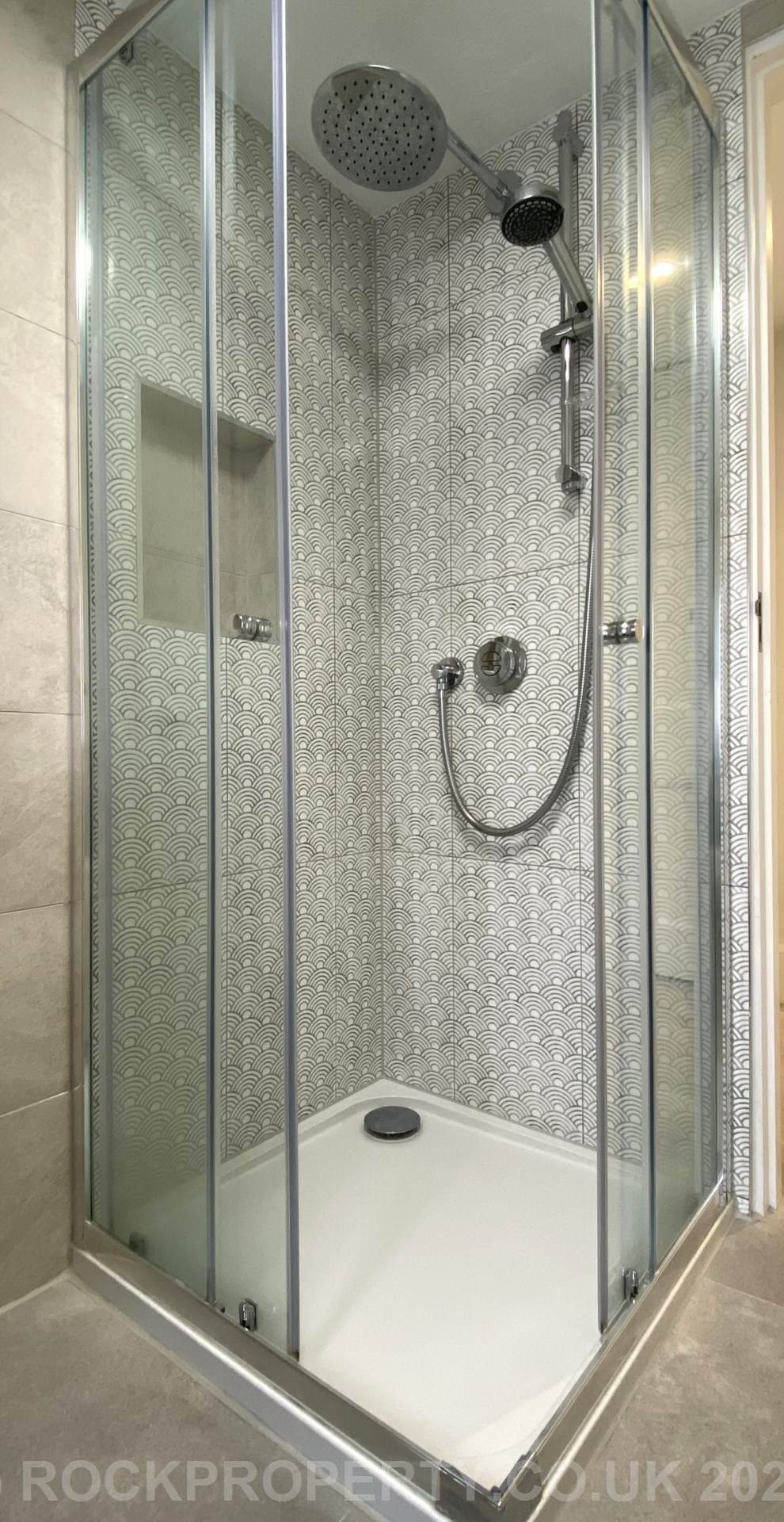 IMMACULATE 1 BED STUDIO FLAT, St Marks Road, St Helier, Image 12